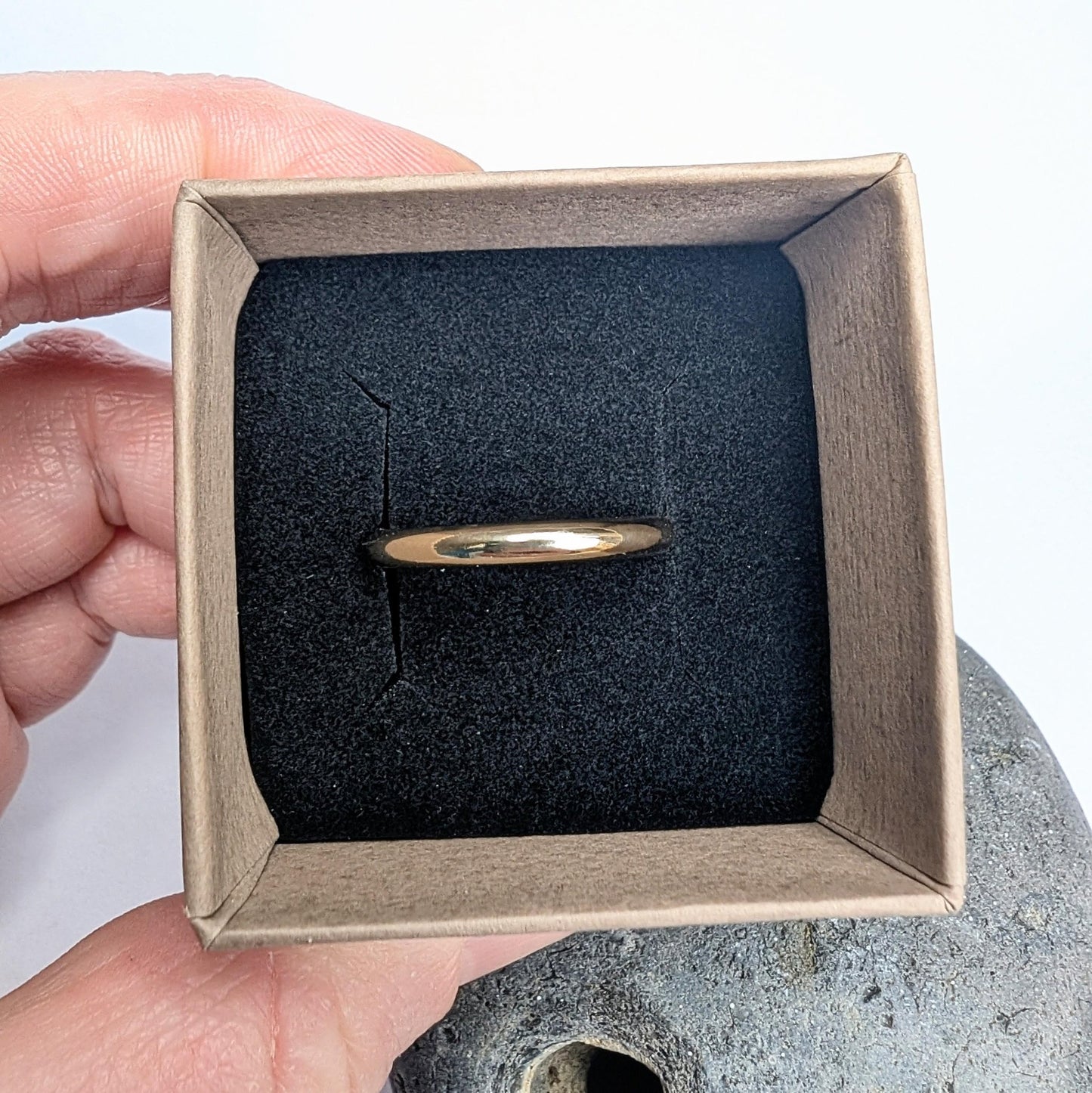 9ct Gold D - Shaped Wedding Band Ring - Size U - Not Lost Jewellery