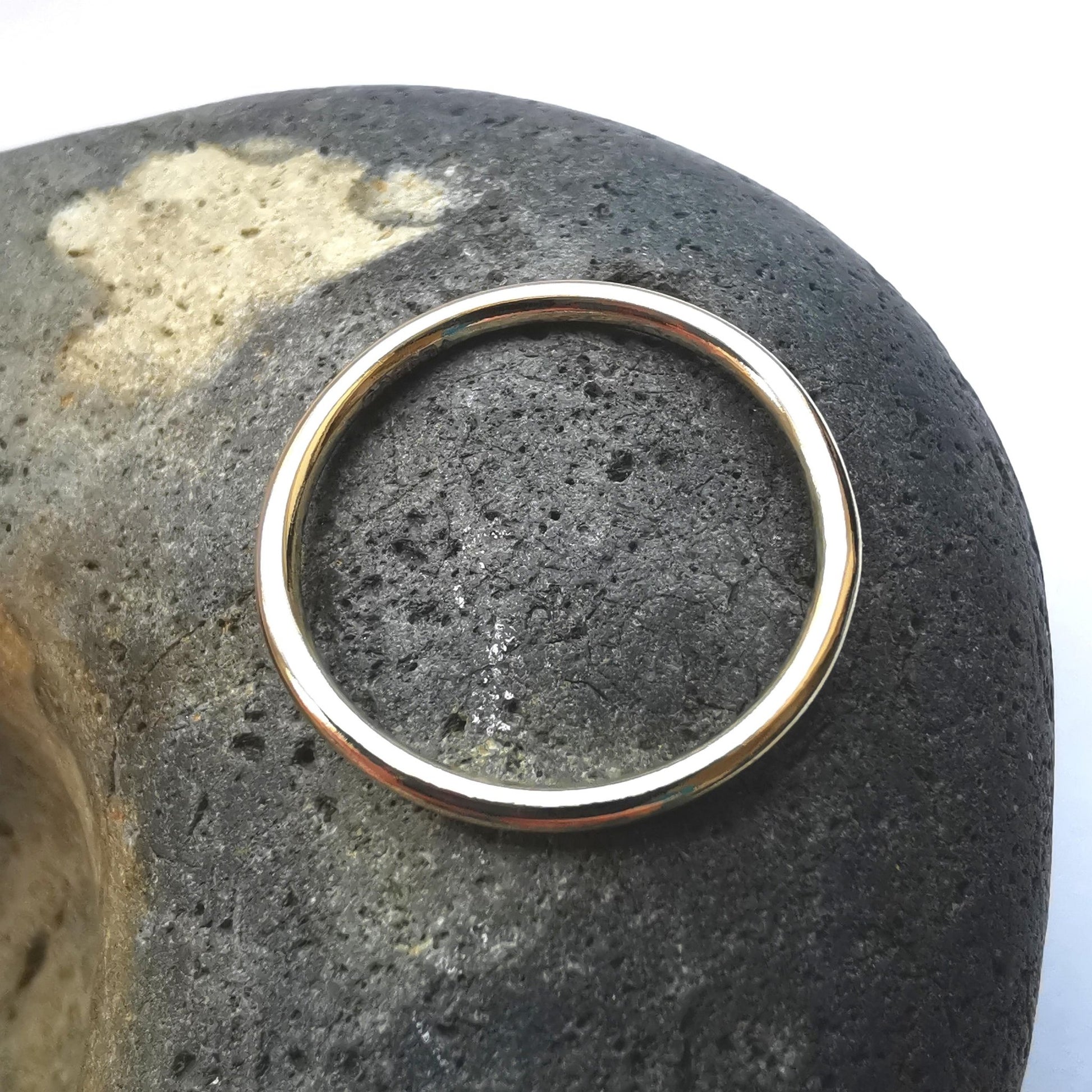 Simple 9ct Gold Stacker Ring - Size O 1/2 - Not Lost Jewellery