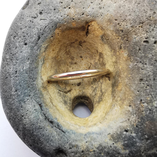 Simple 9ct Gold Stacker Ring - Size O 1/2 - Not Lost Jewellery
